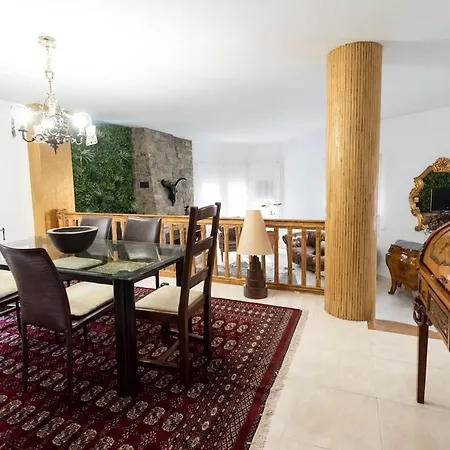 Casa vacanze Xalet Centric, Acces A Peu Telecabina Pistes *